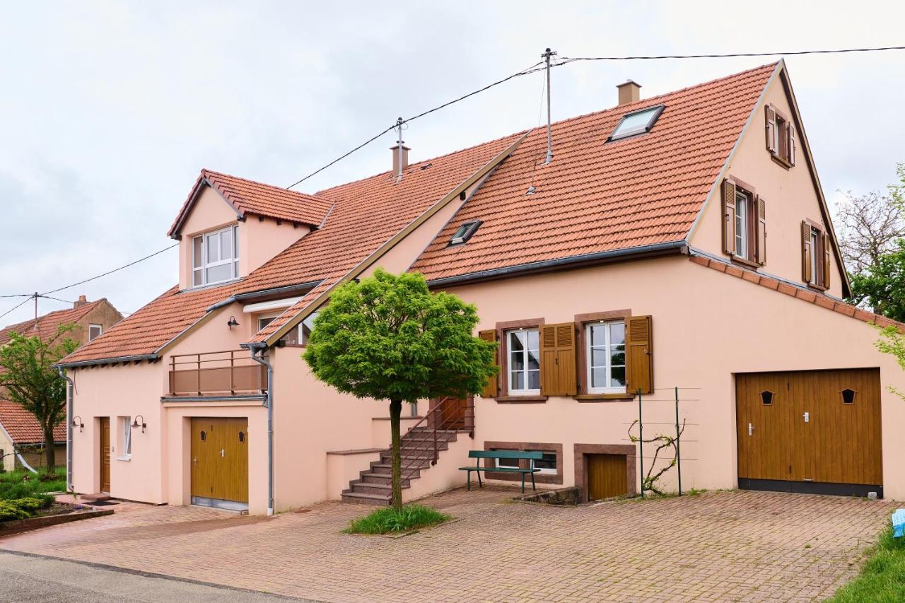Le Pommier - Appt Avec Jardin Partage Apartment Puberg ภายนอก รูปภาพ